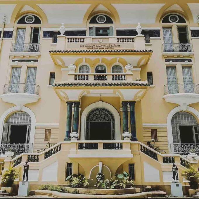 Saigonese Lifestyle - Near Ben Thanh Market Ho Chi Minh City Bagian luar foto