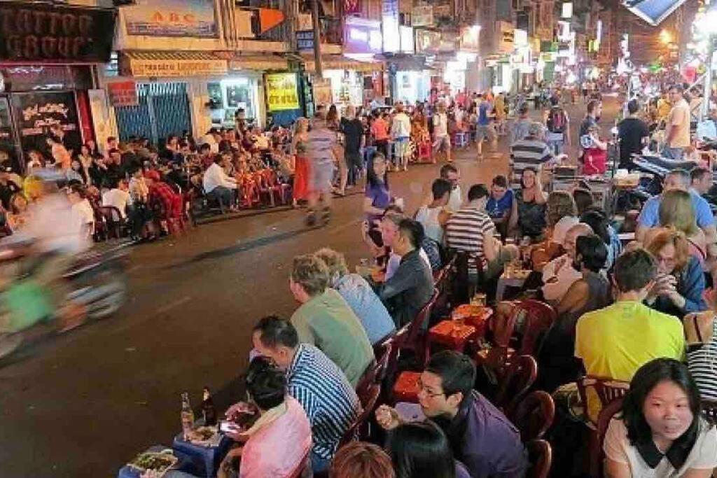Saigonese Lifestyle - Near Ben Thanh Market Ho Chi Minh City Bagian luar foto